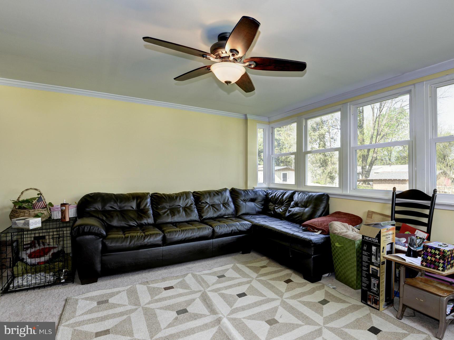 117 North Hickory Road Sterling, VA 20164 - Photo 10 of 25 Family Room