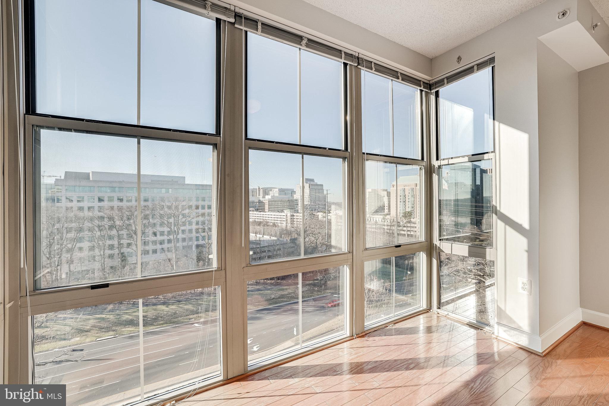 11800 Sunset Hills Road, Unit 1212 Reston, VA 20190 - Photo 23 of 64 Sunroom