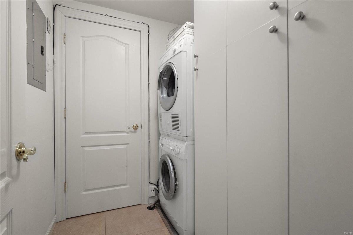 750 South Hanley Road, Unit 470 St. Louis, MO 63105 - Photo 23 of 41 Gallery Image 23