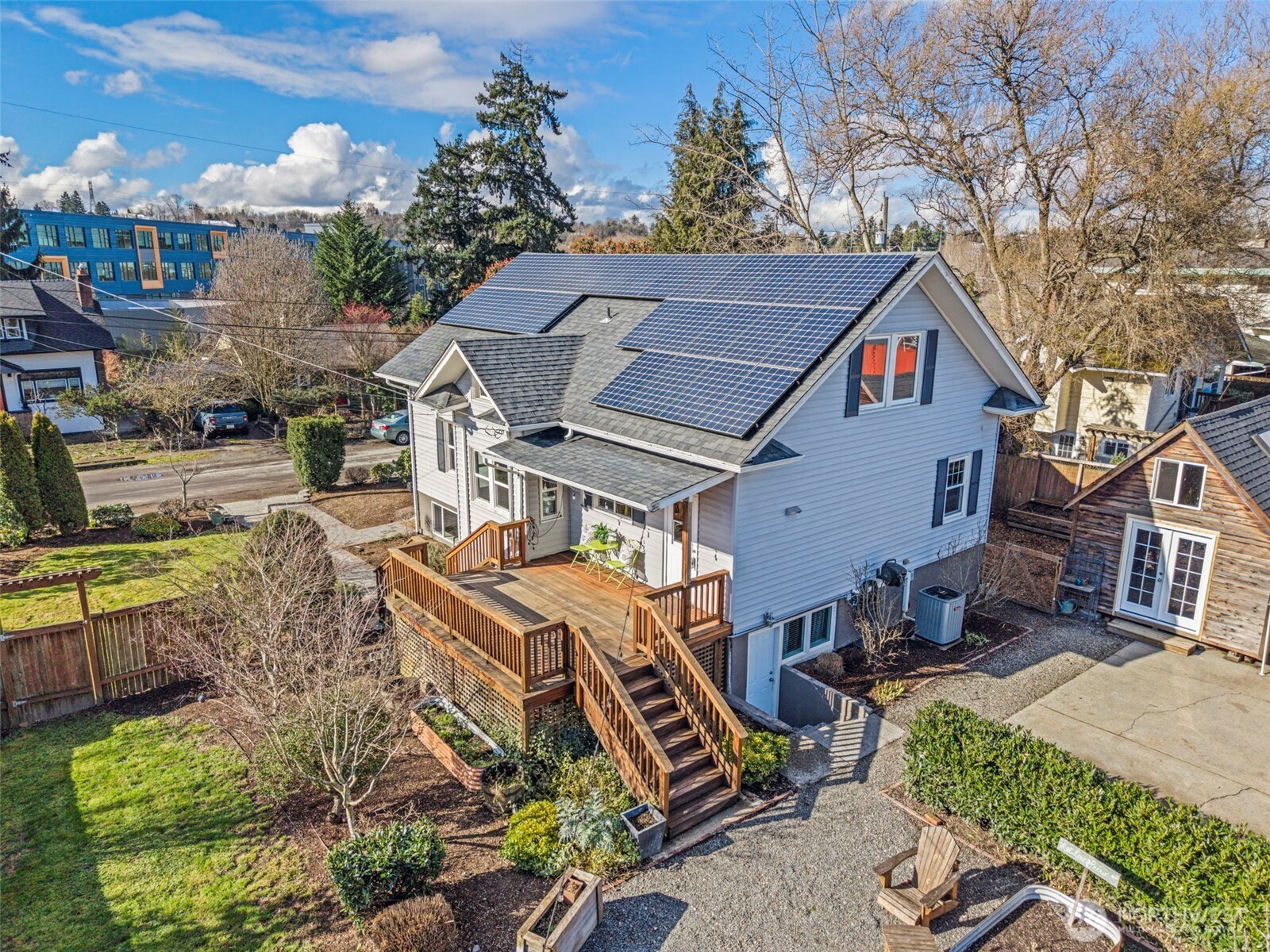 8722 Hamlet Avenue South Seattle, WA 98118 - Photo 2 of 40
