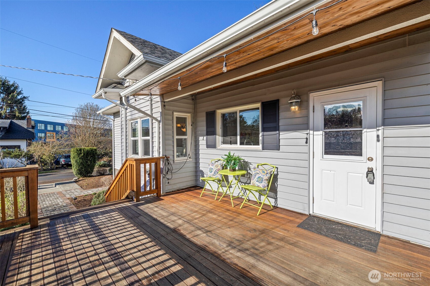 8722 Hamlet Avenue South Seattle, WA 98118 - Photo 6 of 40