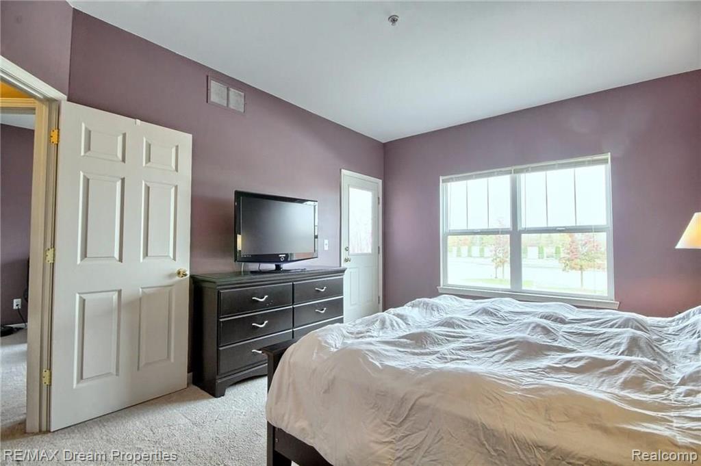 41584 Hamlet Lane Novi, MI 48375 - Photo 24 of 26