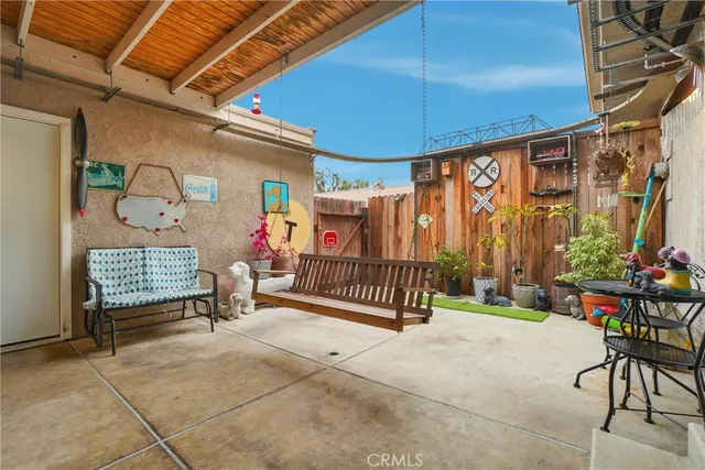 a view of an outdoor space