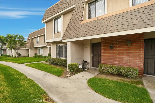 $649,000 | 904 Cornwall Drive, Anaheim, CA 92804