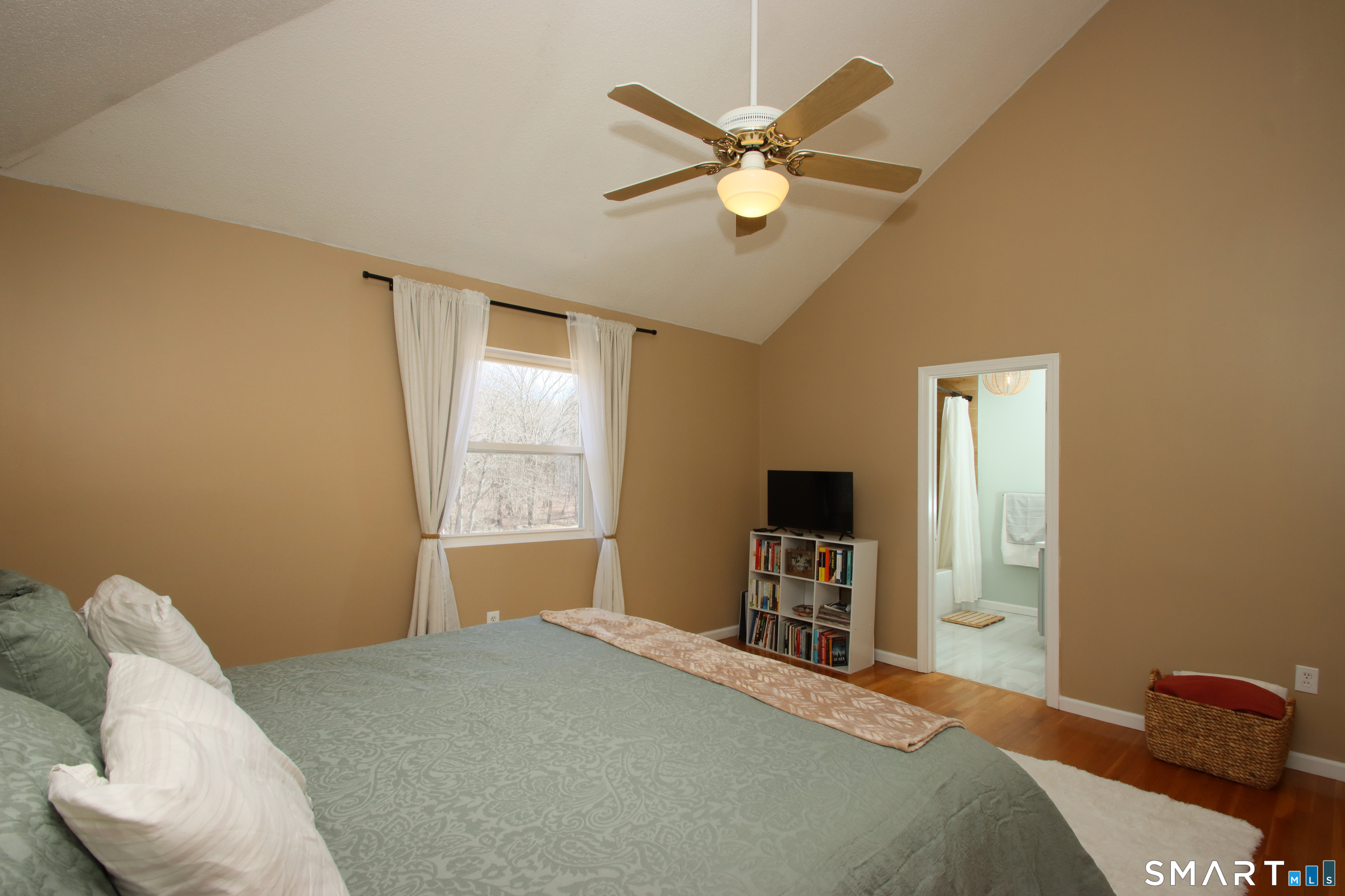 130 Bear Swamp Road East Hampton, CT 06424 - Photo 14 of 38