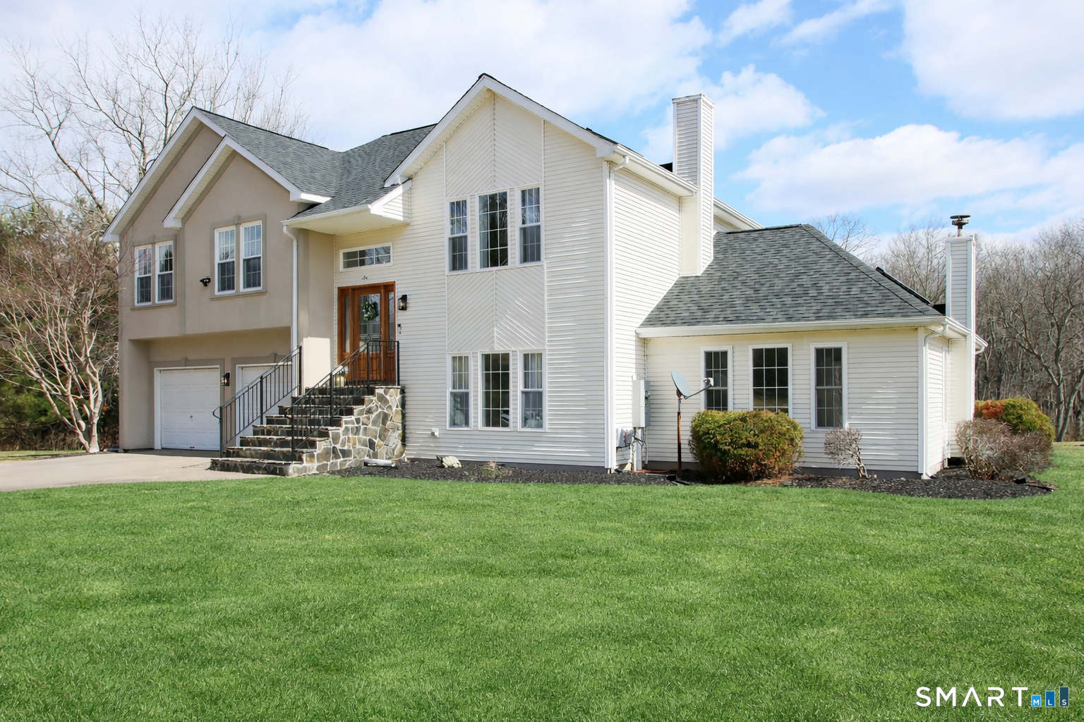 130 Bear Swamp Road East Hampton, CT 06424 - Photo 2 of 38