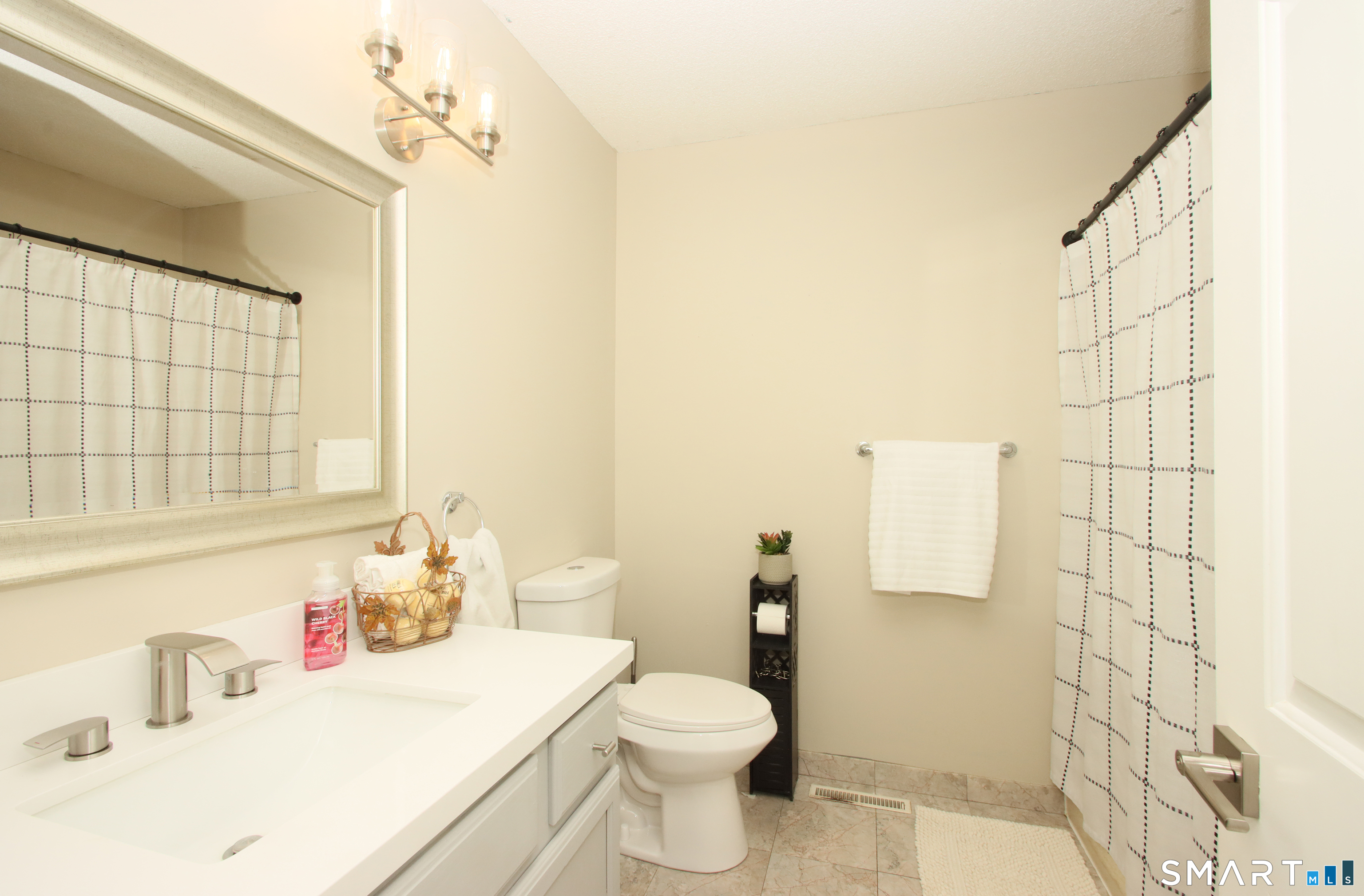 130 Bear Swamp Road East Hampton, CT 06424 - Photo 23 of 38