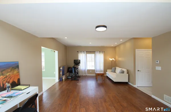 $539,000 | 130 Bear Swamp Road, East Hampton, CT 06424