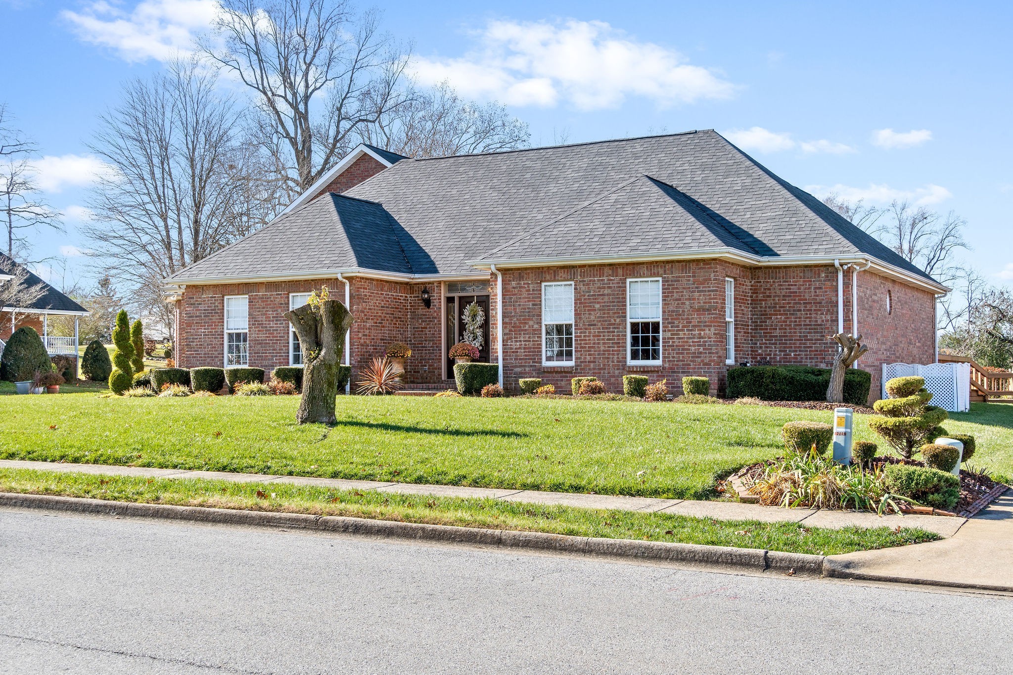 2214 Roanoke Road Clarksville, TN 37043 - Photo 3 of 53 Gallery Image 3