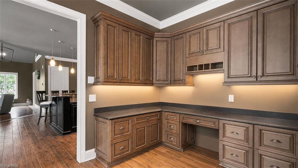 636 Lee Road Thomasville, NC 27360 - Photo 8 of 48