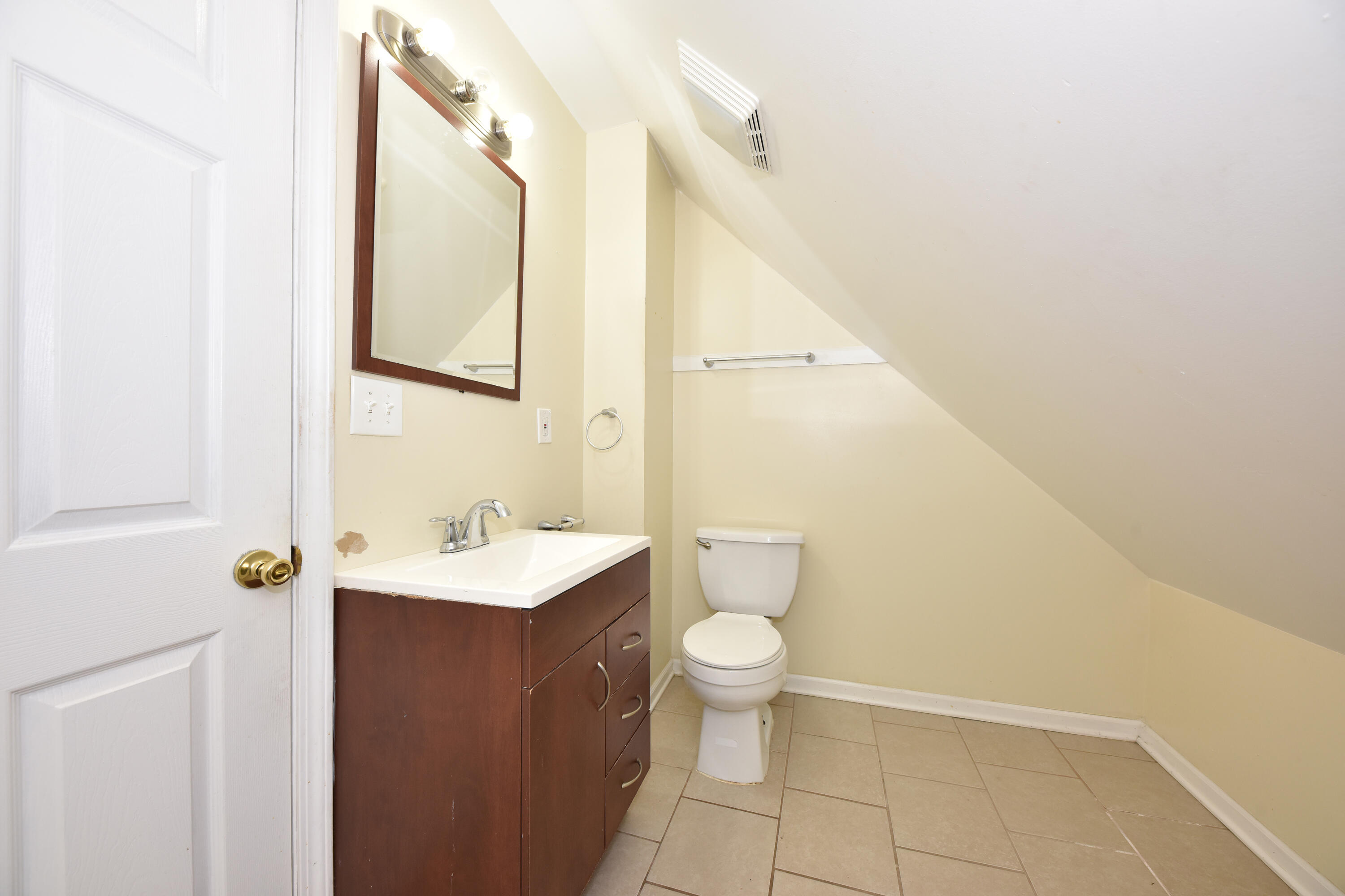 1856 North 24th Place Milwaukee, WI 53205 - Photo 24 of 29 Half Bathroom