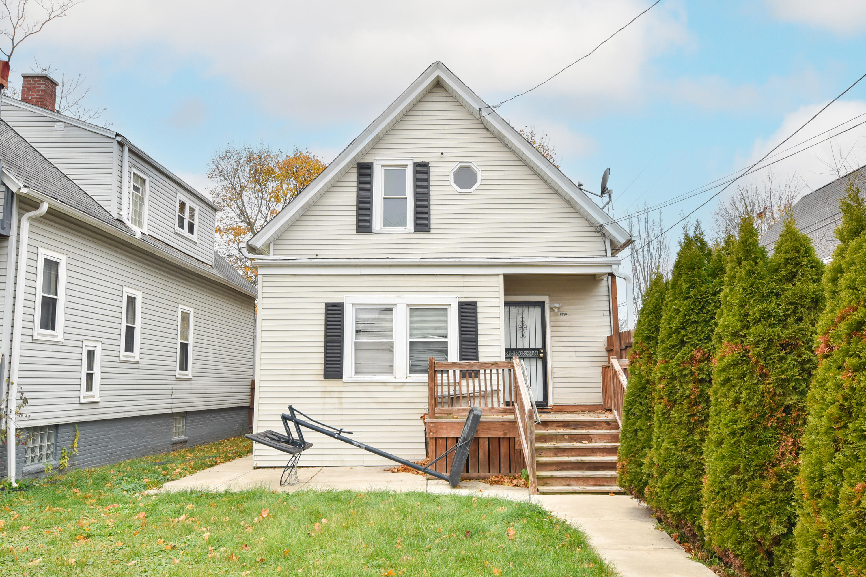 1856 North 24th Place Milwaukee, WI 53205 - Photo 6 of 29 Rear Exterior View