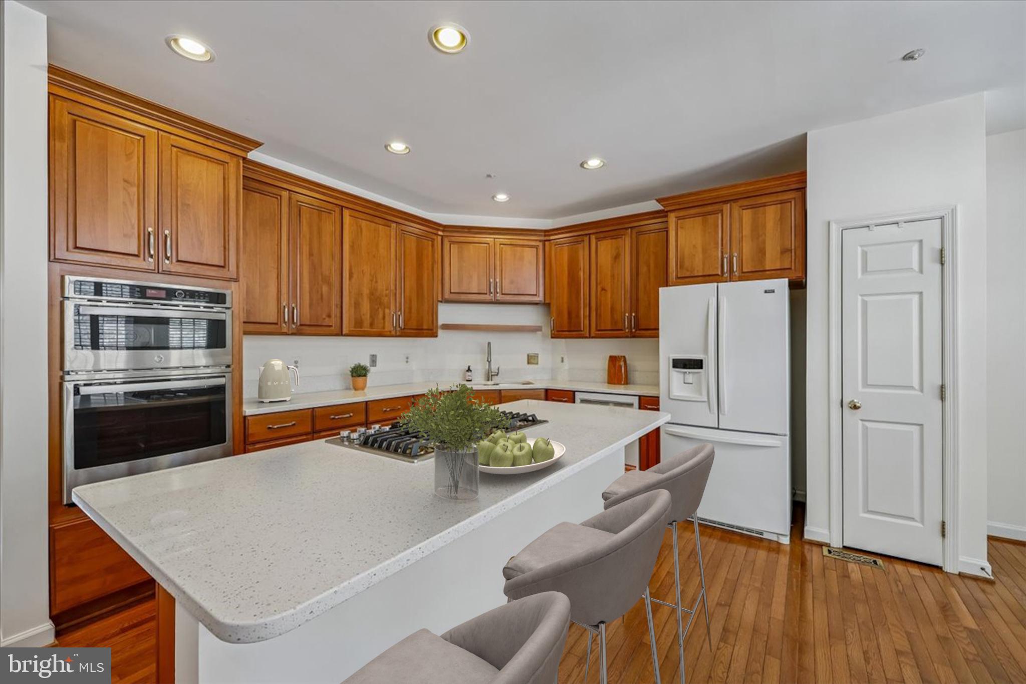 11417 Cedar Ridge Drive Potomac, MD 20854 - Photo 13 of 34 As virtually staged!