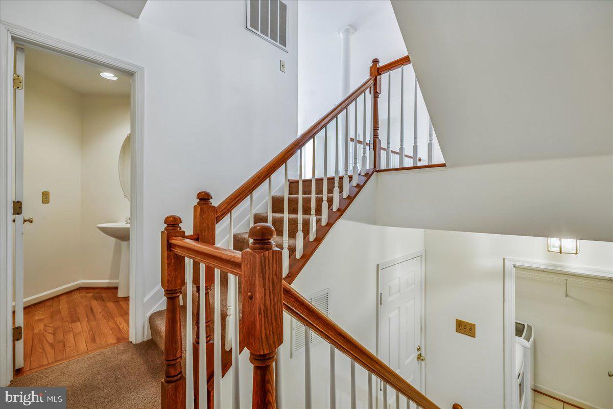 11417 Cedar Ridge Drive Potomac, MD 20854 - Photo 19 of 34