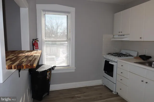 $2,100 | 37 West Clinton Avenue, Oaklyn, NJ 08107