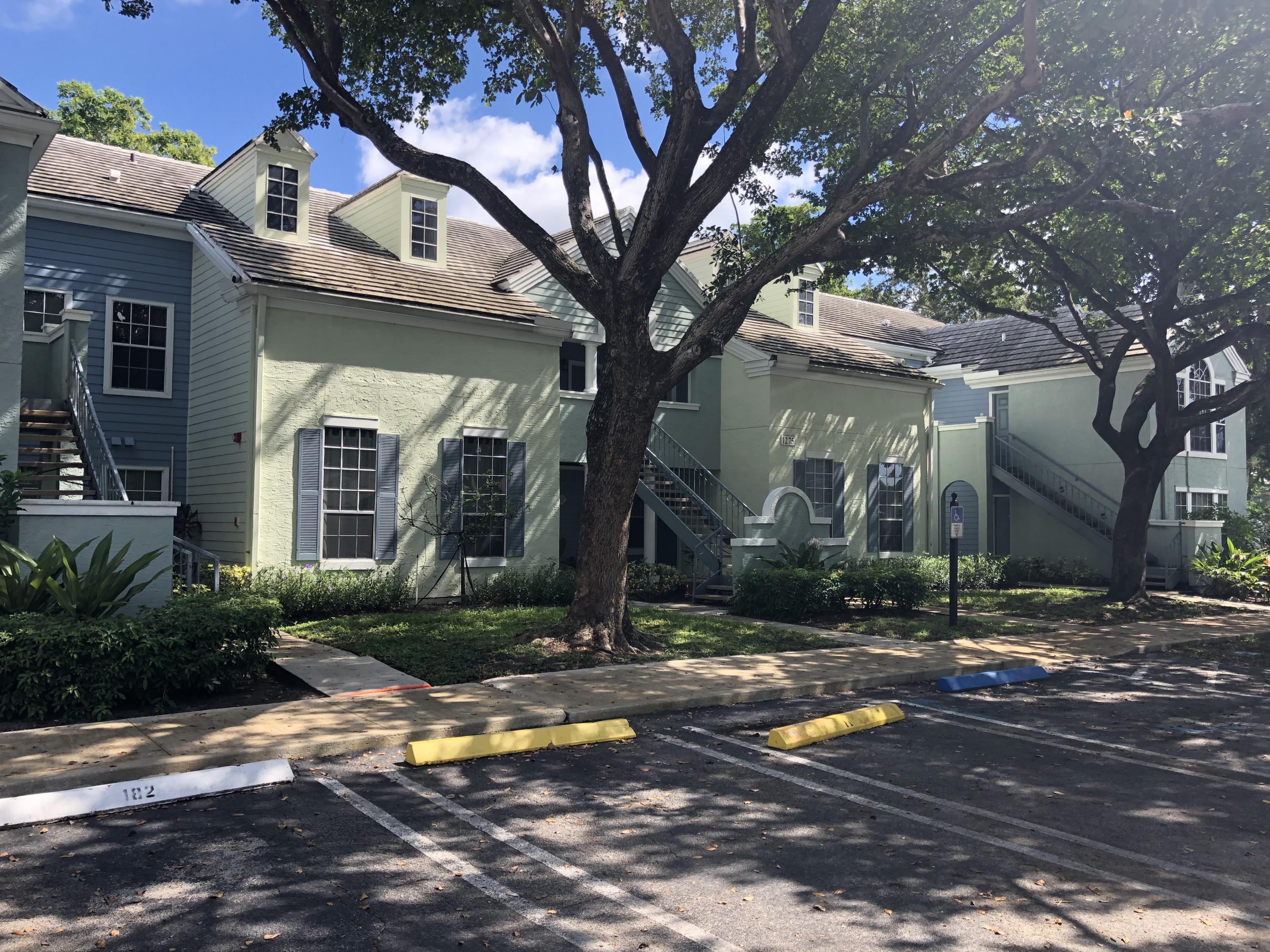 1275 Crystal Way, Unit D Delray Beach, FL 33444 - Photo 1 of 26 Bahia Delray