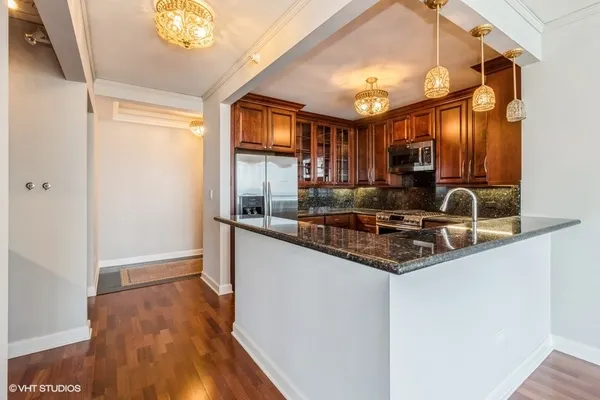 $7,800 | 420 East Waterside Drive, Unit 2214, Chicago, IL 60601