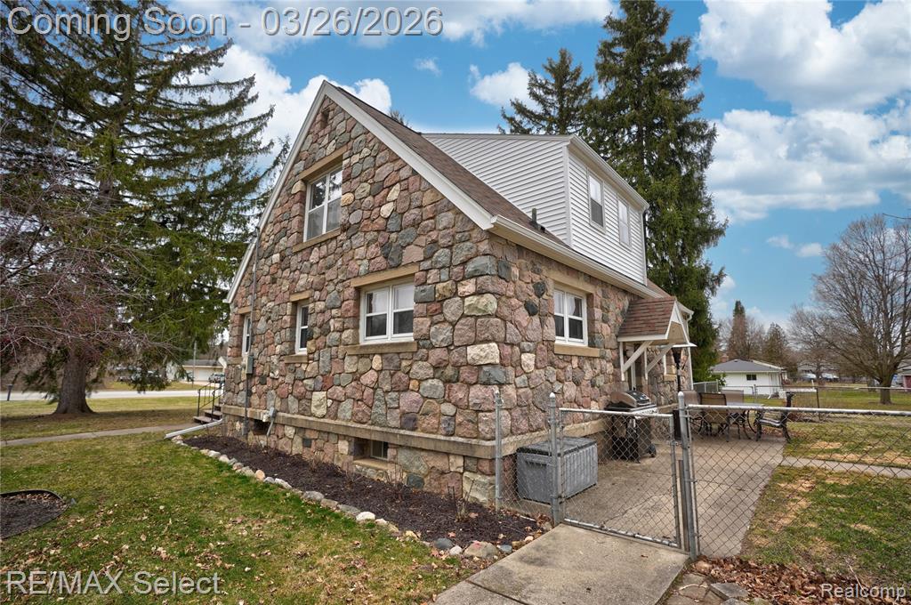 3360 Elms Road Flushing, MI 48433 - Photo 4 of 42
