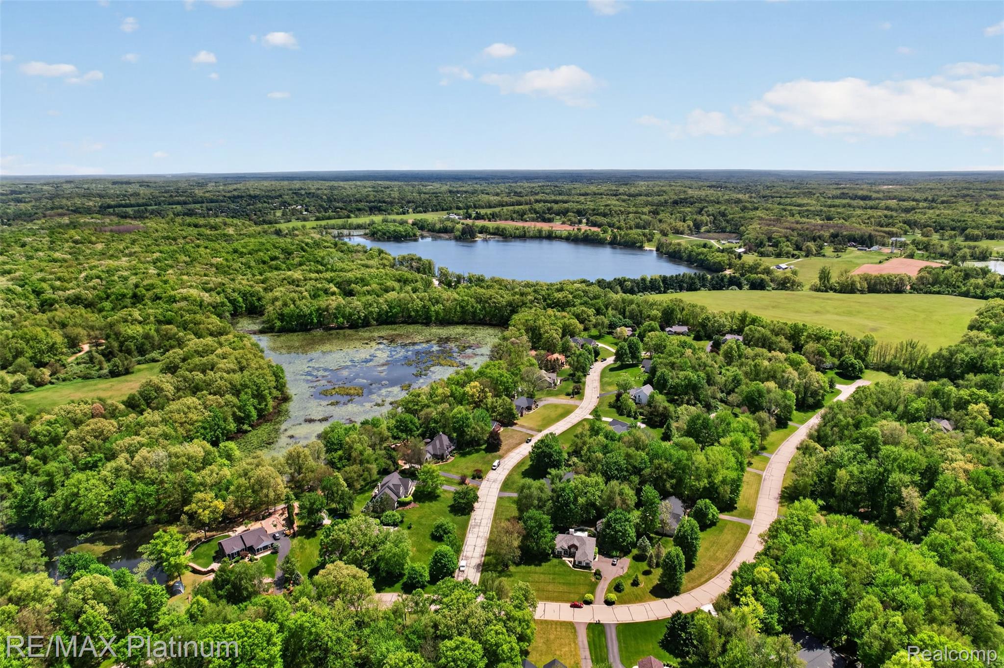 5060 Yax Pointe Drive Howell, MI 48843 - Photo 55 of 61 DJI_0304.jpg