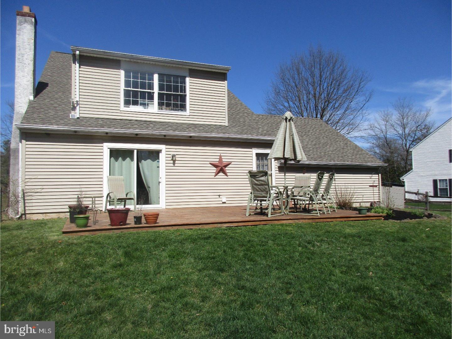 559 Coach Road Horsham, PA 19044 - Photo 3 of 17 Exterior Back
