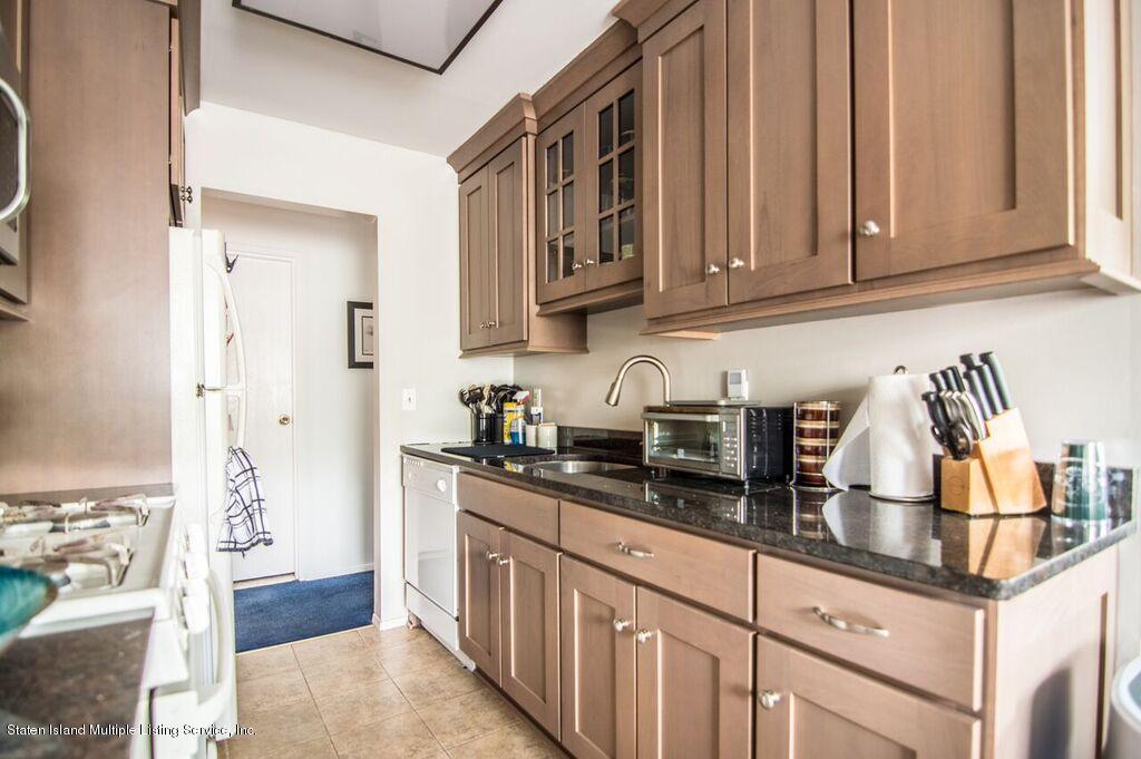 160 Devon Loop, Unit 5 Staten Island, NY 10314 - Photo 6 of 11 160 Devon Loop #5-6