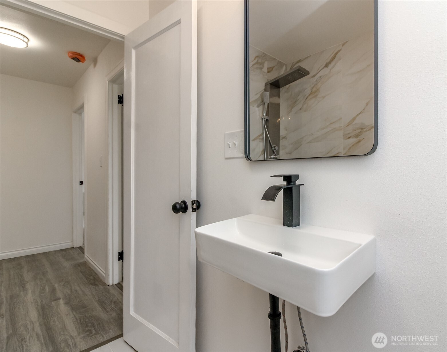 9613 South 240th Street Kent, WA 98031 - Photo 11 of 24