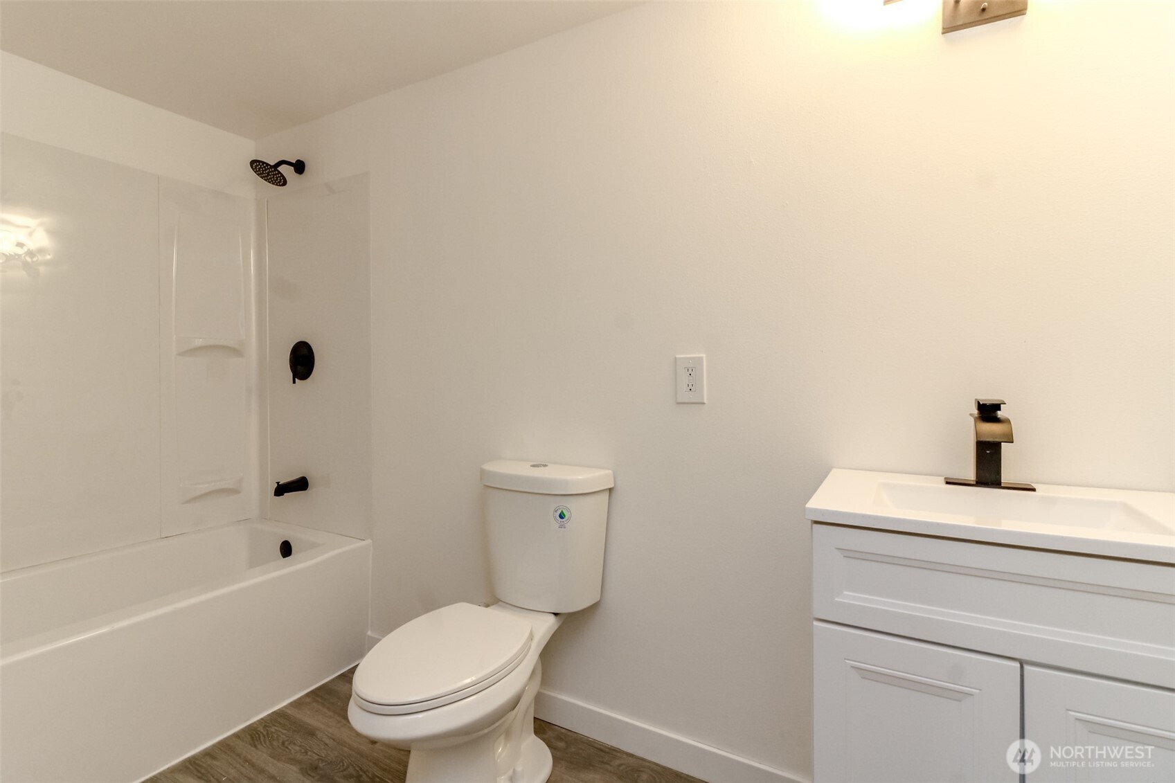 9613 South 240th Street Kent, WA 98031 - Photo 16 of 24