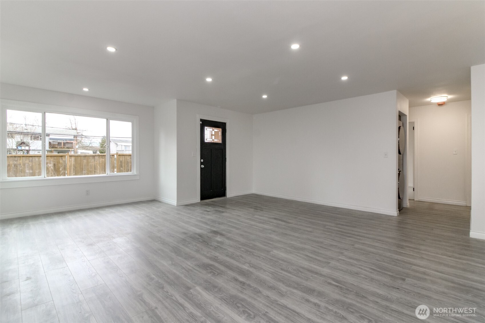 9613 South 240th Street Kent, WA 98031 - Photo 3 of 24