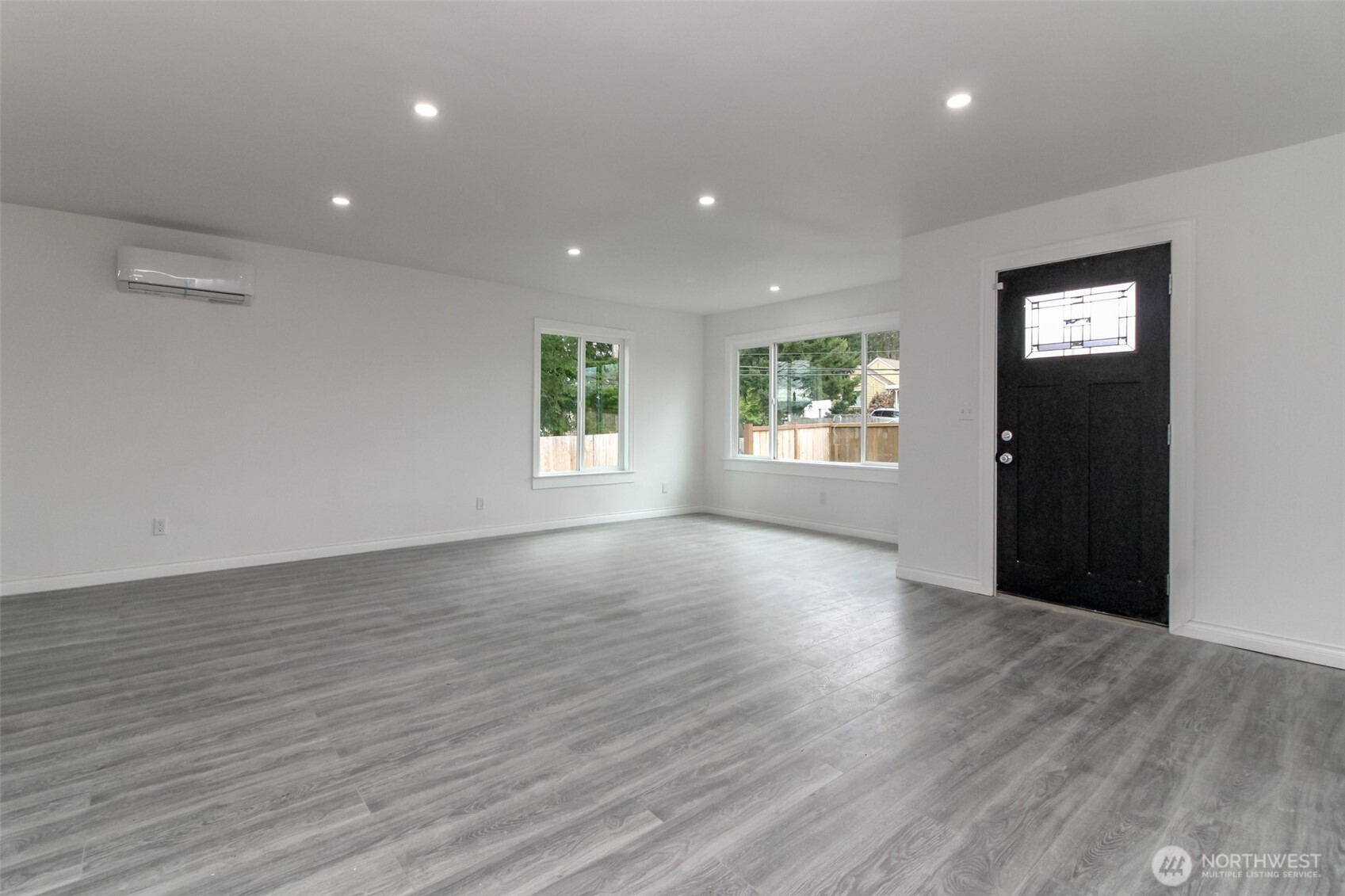 9613 South 240th Street Kent, WA 98031 - Photo 4 of 24