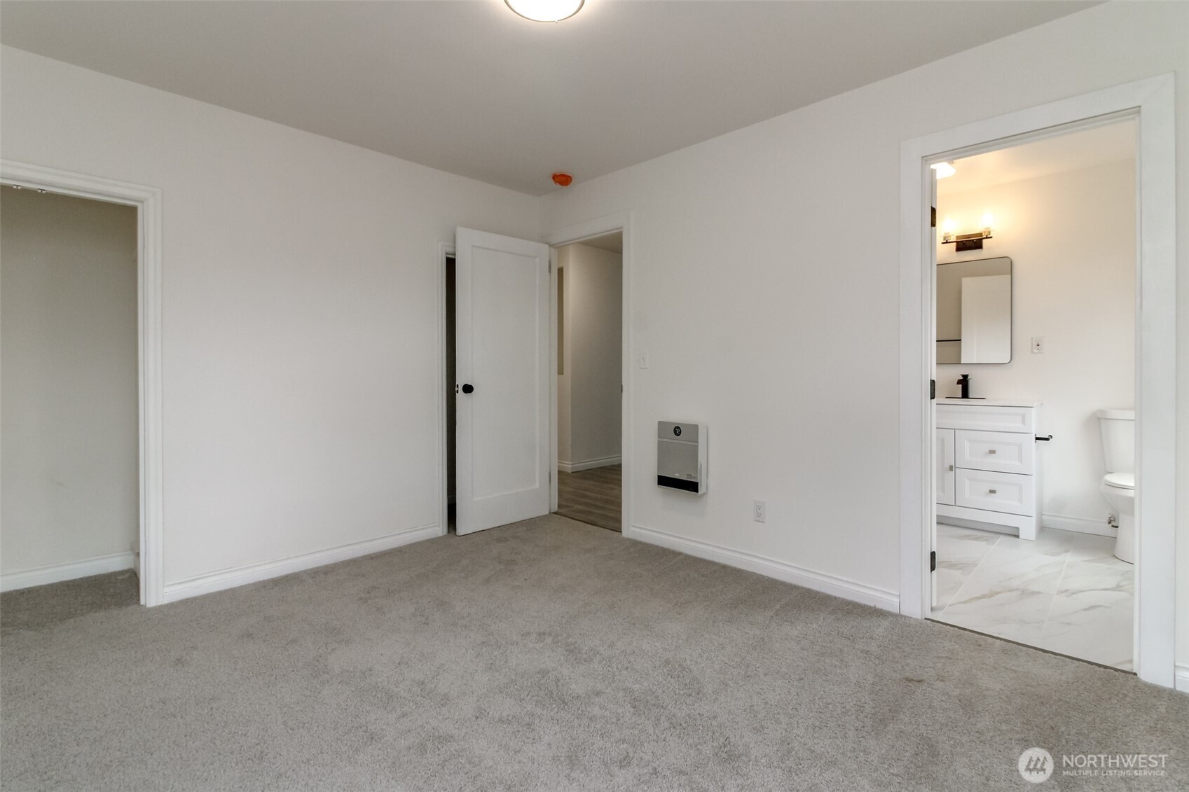 9613 South 240th Street Kent, WA 98031 - Photo 8 of 24