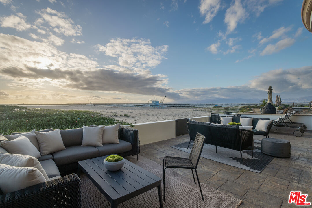 6209 Ocean Front Walk Playa del Rey, CA 90293 - Photo 39 of 57
