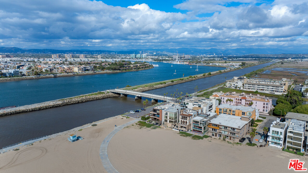 6209 Ocean Front Walk Playa del Rey, CA 90293 - Photo 53 of 57 a view of a city