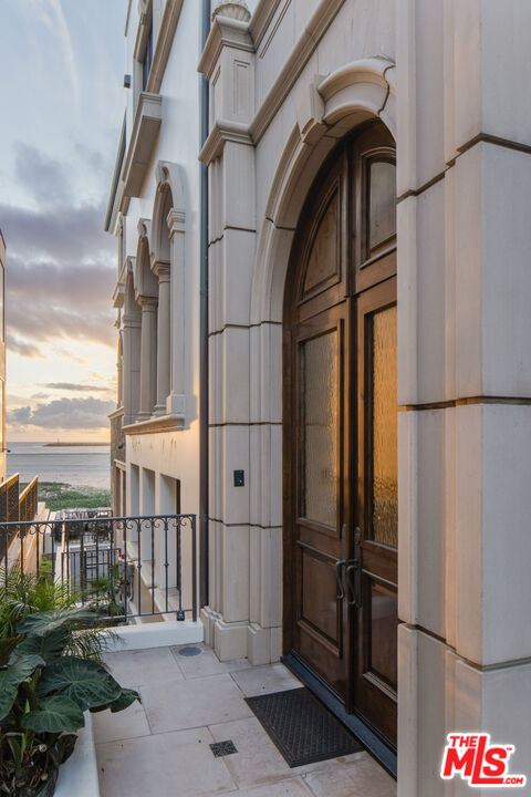 6209 Ocean Front Walk Playa del Rey, CA 90293 - Photo 6 of 57 a view of entryway with a front door