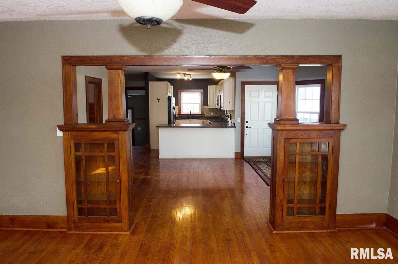 4622 Rockingham Road Davenport, IA 52802 - Photo 6 of 19 Gallery Image 6