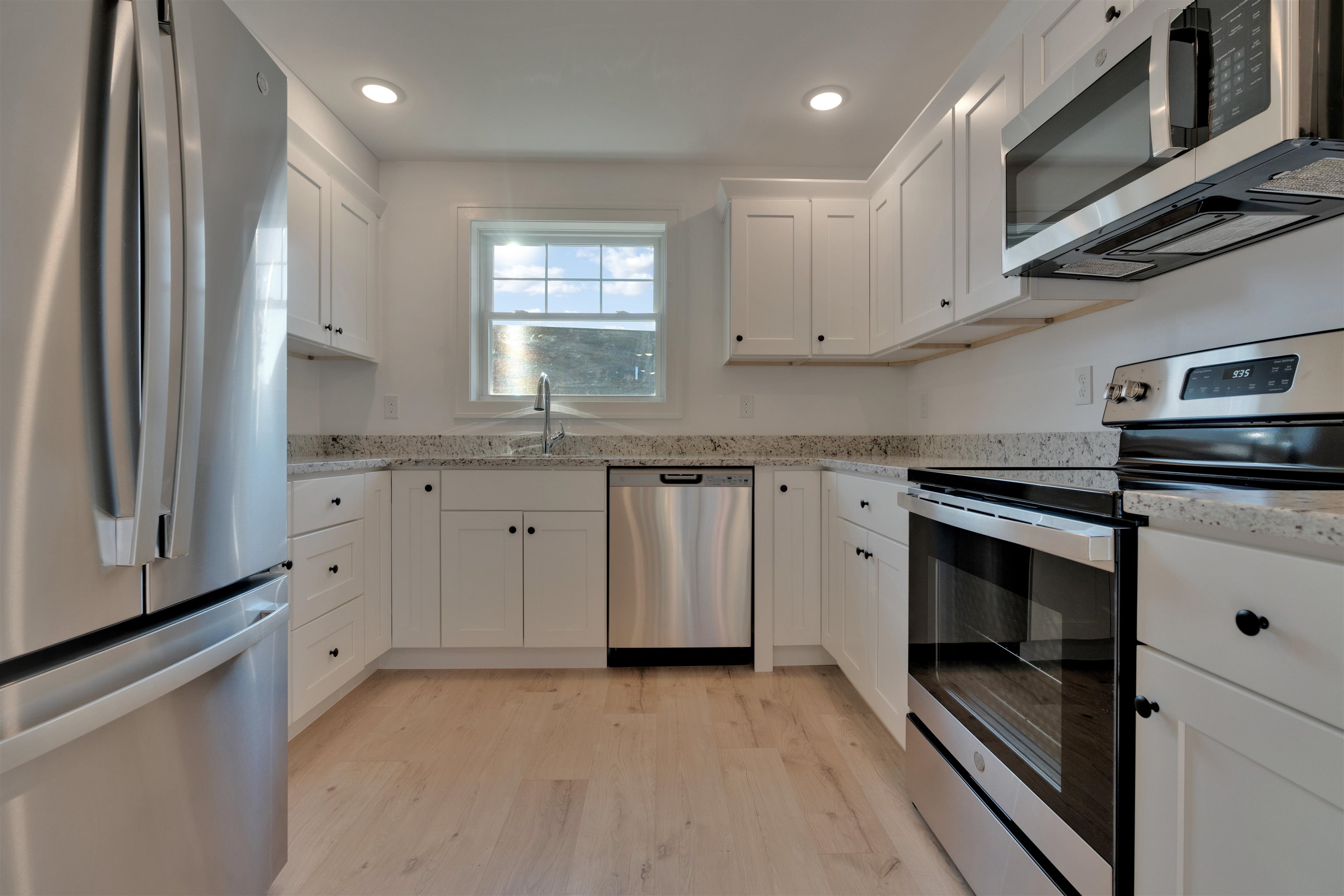 11 Miami Way, Unit B Rochester, NH 03867 - Photo 20 of 23