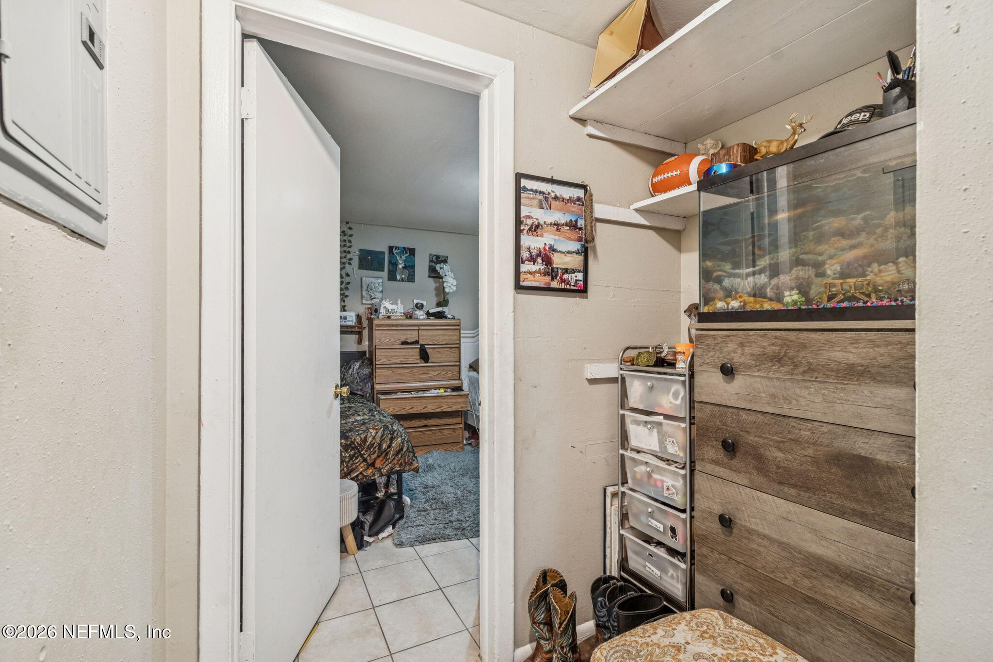 563 Eastport Road Jacksonville, FL 32218 - Photo 23 of 41 a view of walk in closet