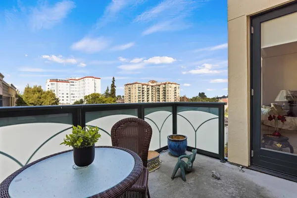 $948,000 | 10 Crystal Springs Road, Unit 1509, San Mateo, CA 94402