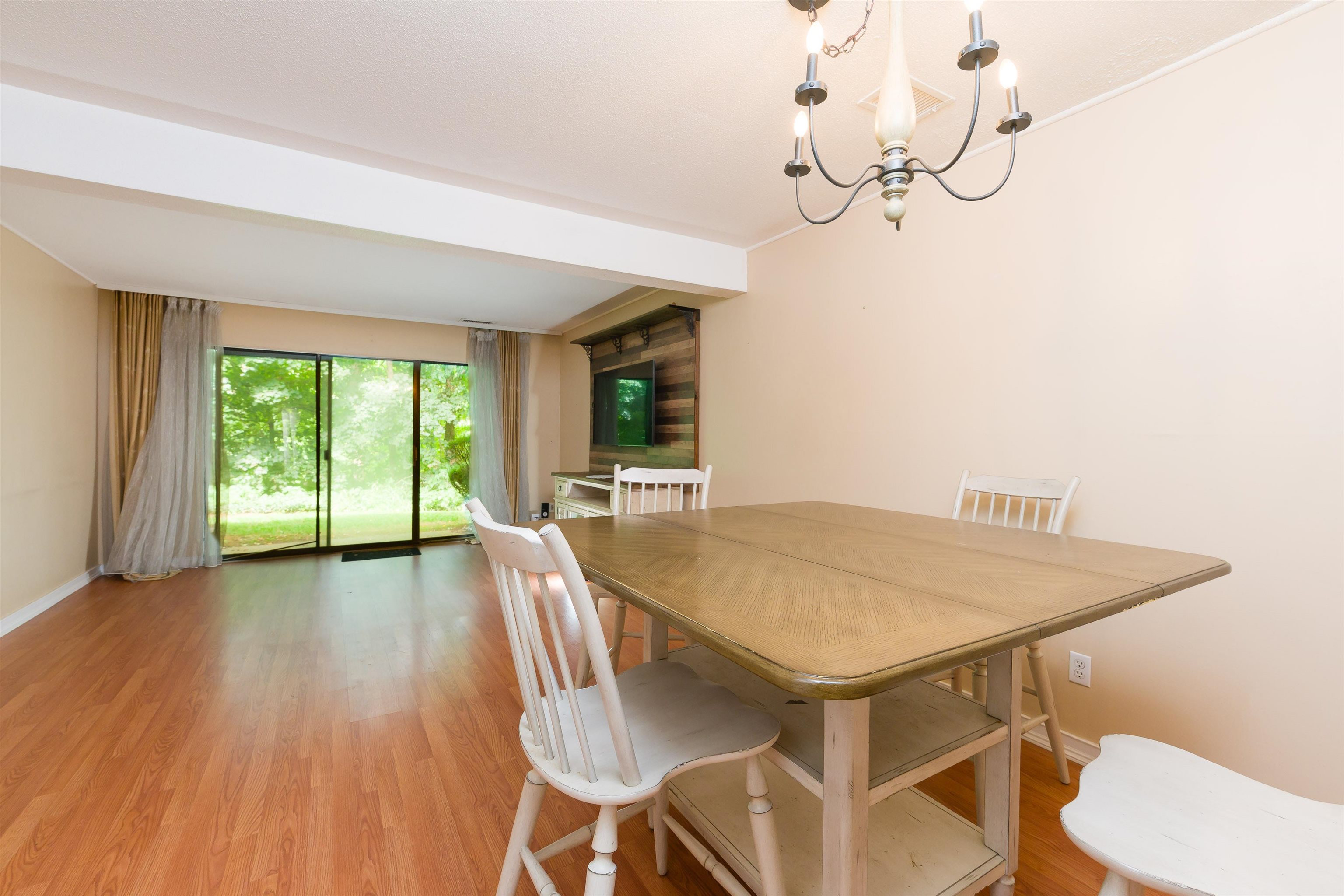 555 Russell Road, Unit 65 Westfield, MA 01085 - Photo 7 of 27 Gallery Image 7