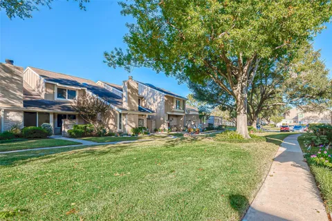 $160,000 | 11691 Village Pl Drive, Unit 263, Houston, TX 77077
