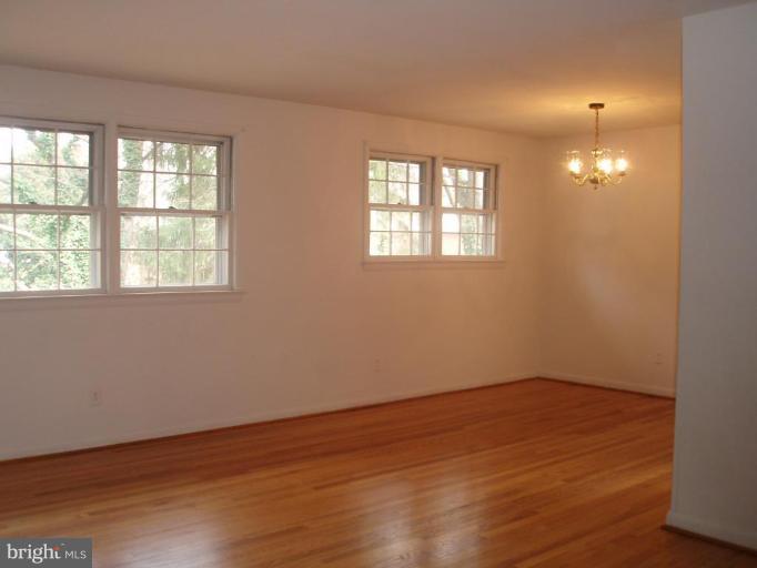 1004 Devere Drive Silver Spring, MD 20903 - Photo 3 of 7 Dining Room