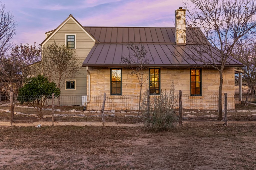 9402 Doss-Spring Creek Road Doss, TX 78618 - Photo 8 of 78