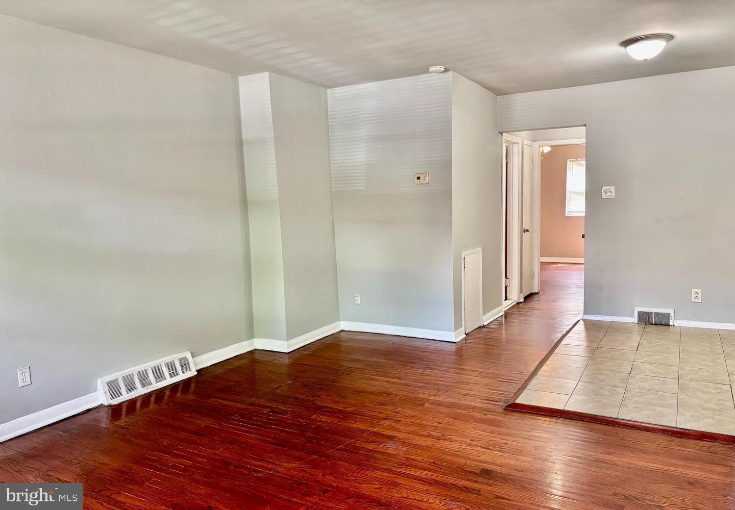 7326 Ruskin Road Philadelphia, PA 19151 - Photo 4 of 11