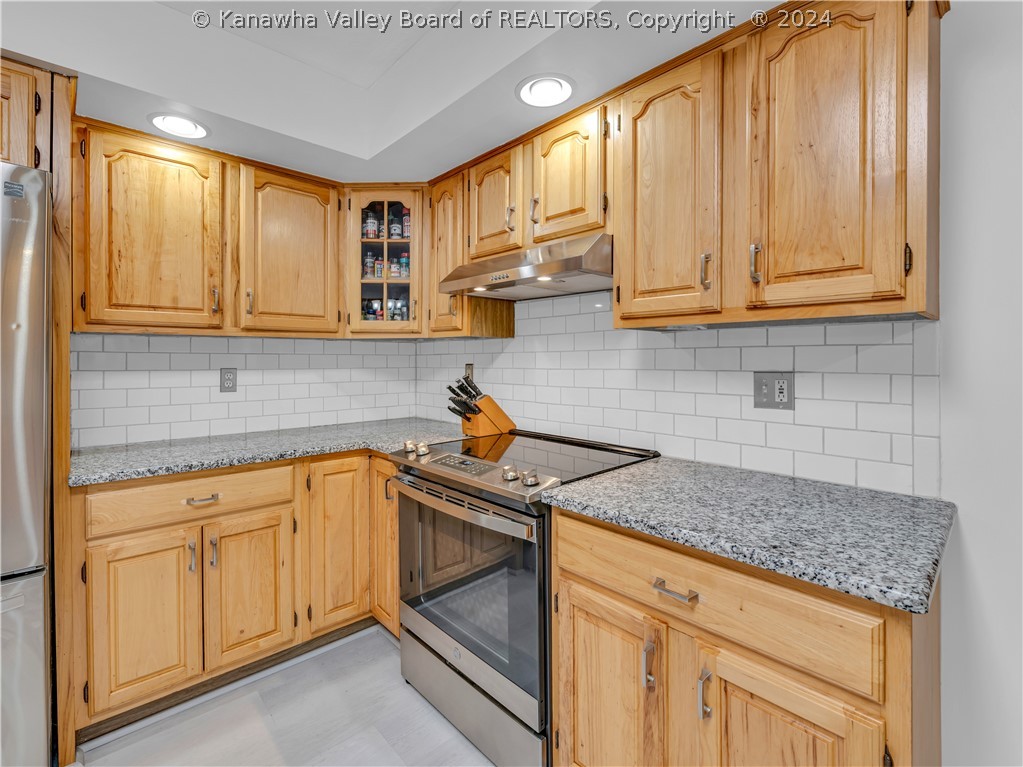 135 Summit Ridge Road Hurricane, WV 25526 - Photo 9 of 48 Gallery Image 9