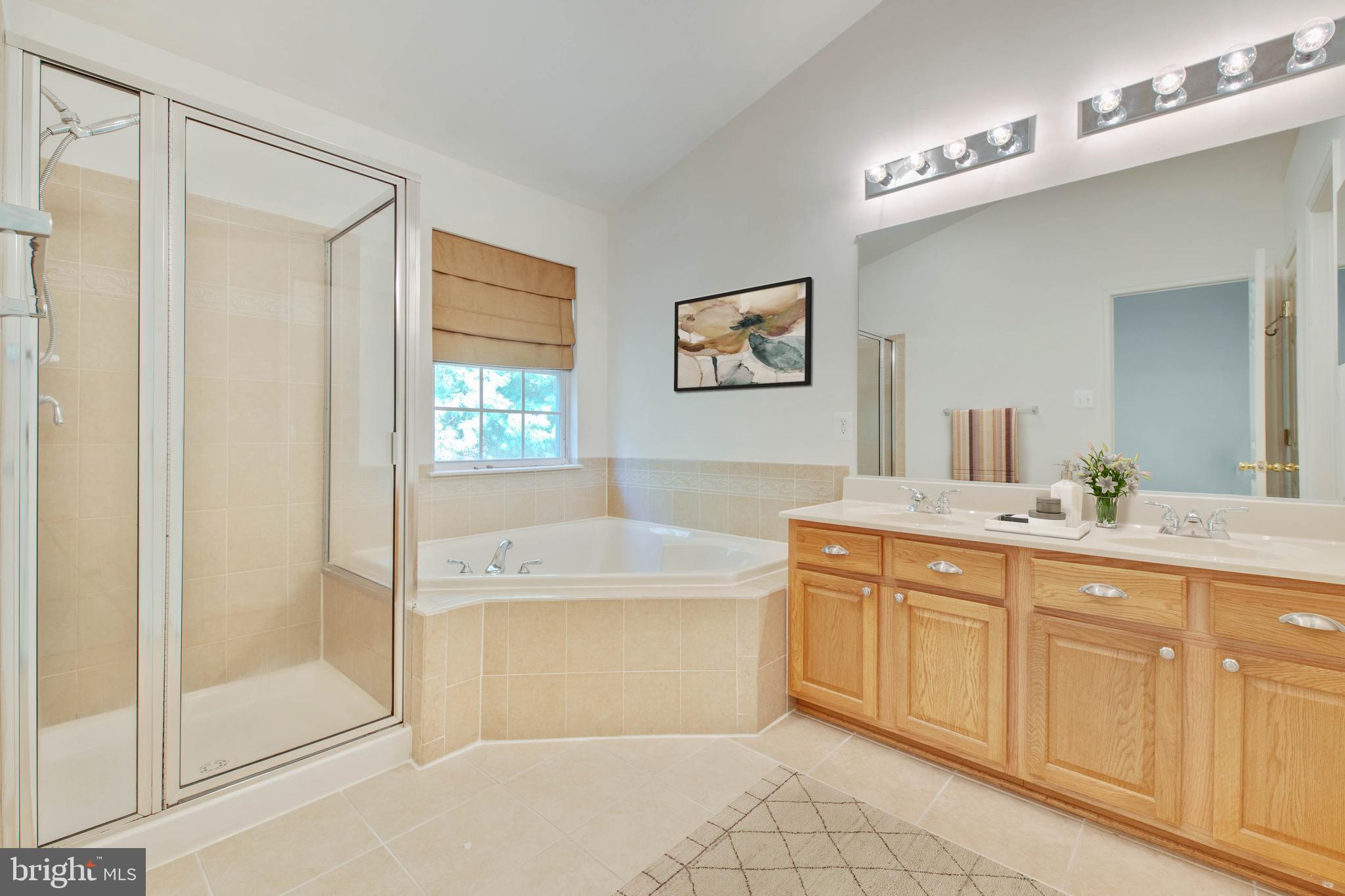 7025 Water Oak Road, Unit 35 Elkridge, MD 21075 - Photo 12 of 24 Separate Shower, Soaking Tub, Double Sink