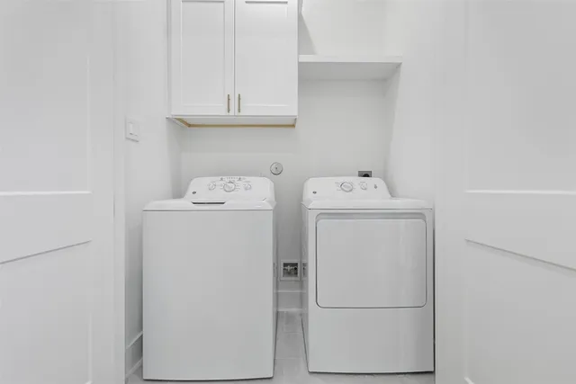 $2,400 | 8919 Sunshine Laverne Lane, Houston, TX 77080