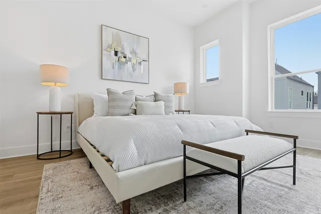 $2,400 | 8919 Sunshine Laverne Lane, Houston, TX 77080