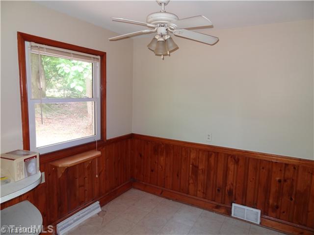 1206 Pinebluff Road Winston-Salem, NC 27103 - Photo 6 of 13 Kitchen.