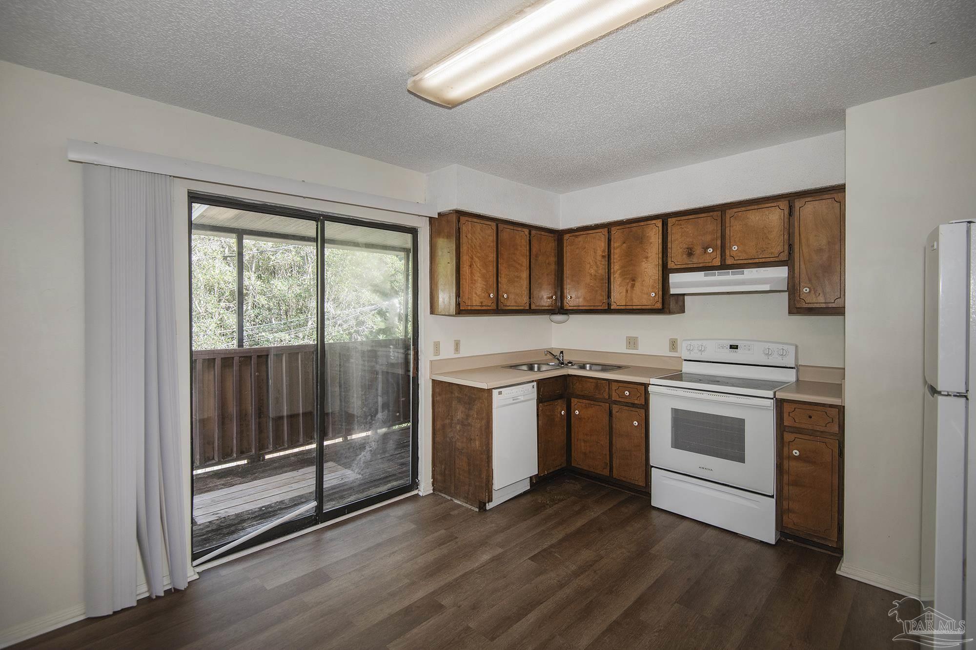 3850 Creighton Road, Unit B2 Pensacola, FL 32504 - Photo 15 of 22