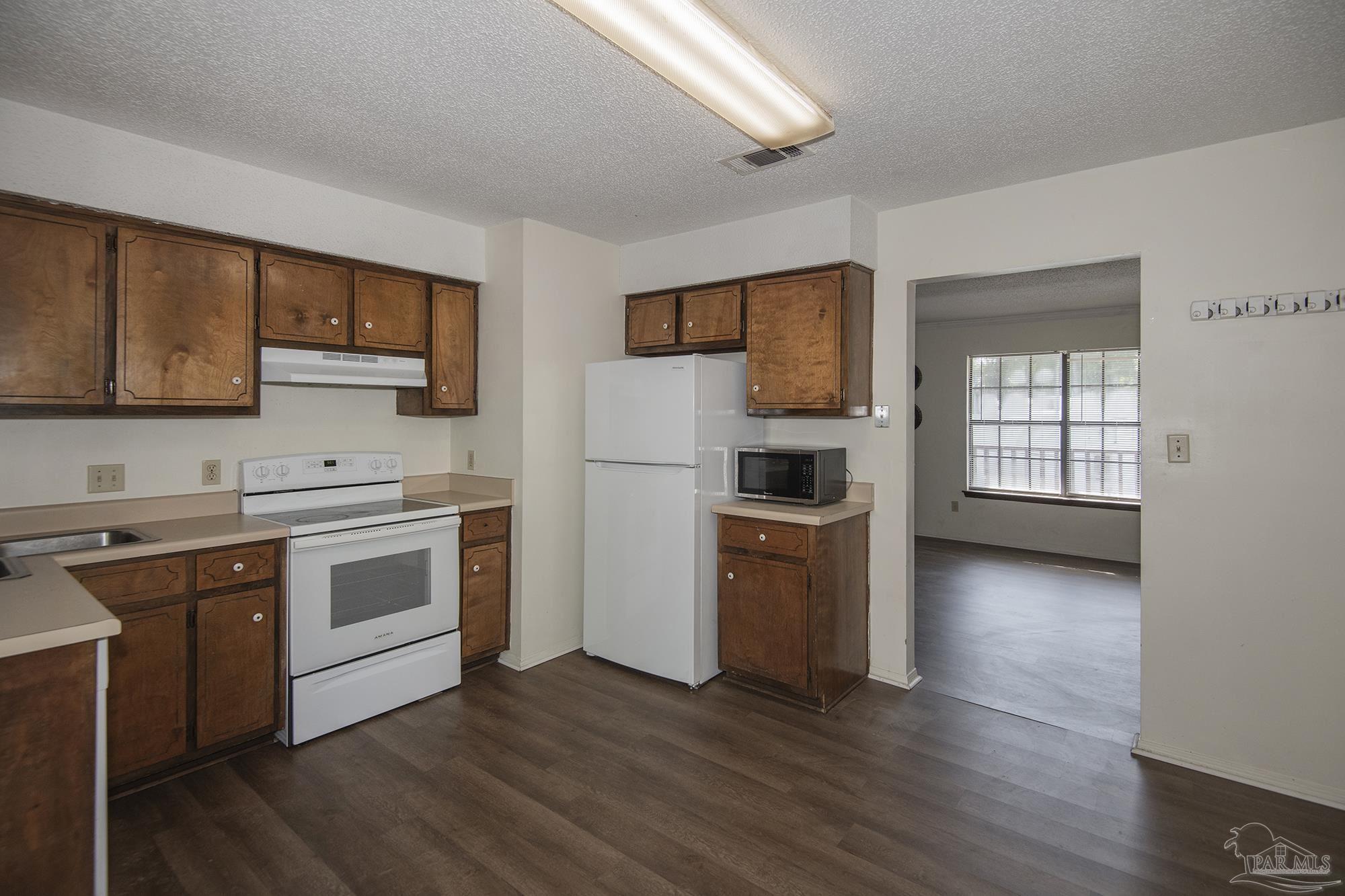 3850 Creighton Road, Unit B2 Pensacola, FL 32504 - Photo 16 of 22