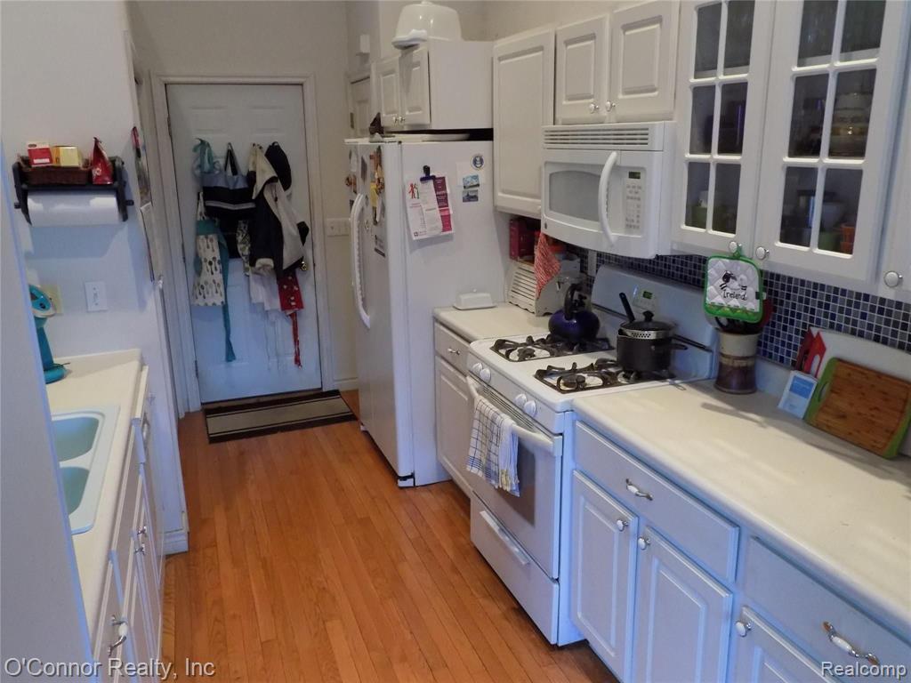 540 Range Road Marysville, MI 48040 - Photo 8 of 20